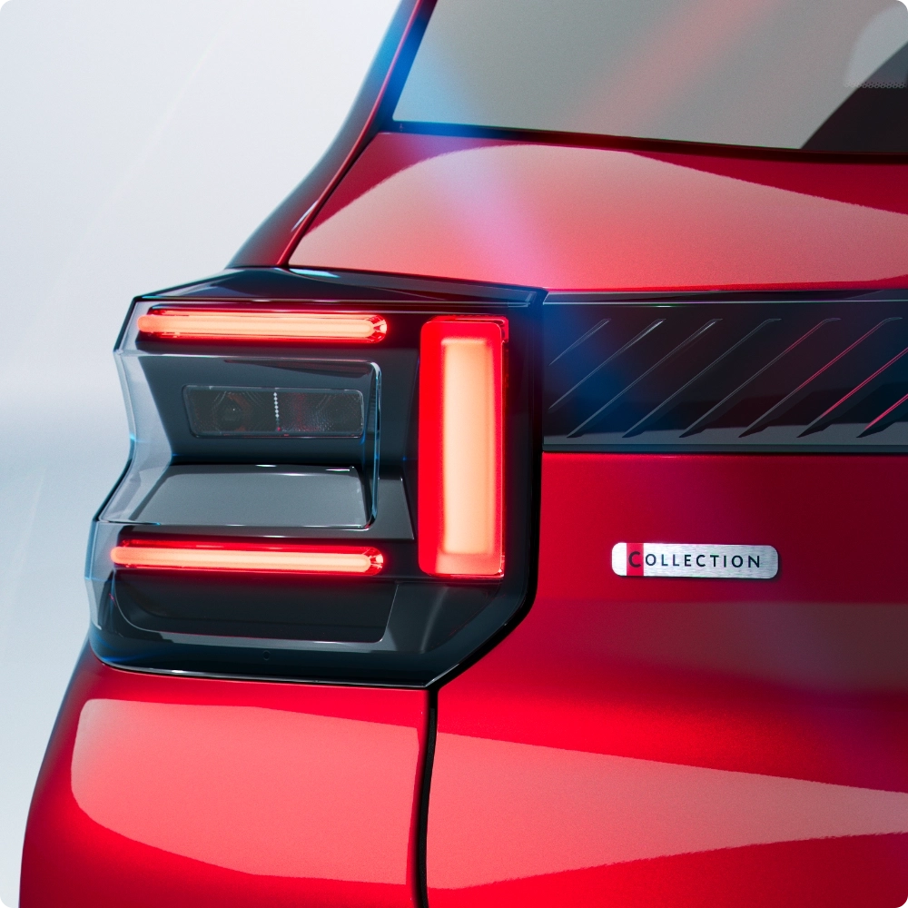 Vista di dettaglio del fanale posteriore della Citroën C3 city car con design a firma LED per visibilità e stile, alternativa urbana intelligente.