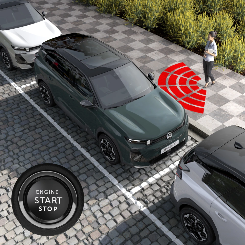 Vista dall'alto di tre quarti della C5 Aircross con Keyless Entry & Start che mette in evidenza la tecnologia, il comfort e un accesso senza sforzo