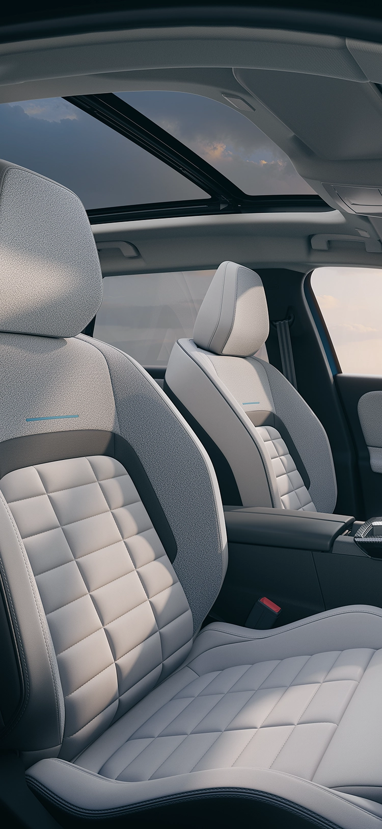 Vista interna laterale Citroën C5 Aircross Emeraude mostra i sedili Citroën Advanced Comfort, praticità del SUV familiare spazioso