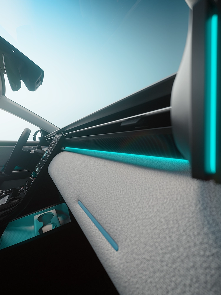 Dettaglio del design a divano del cruscotto interno Citroën C5 Aircross Emeraude mostra la finitura con illuminazione ambientale di C5 Aircross, dettagli specifici Emeraude, raffinatezza del SUV familiare moderno