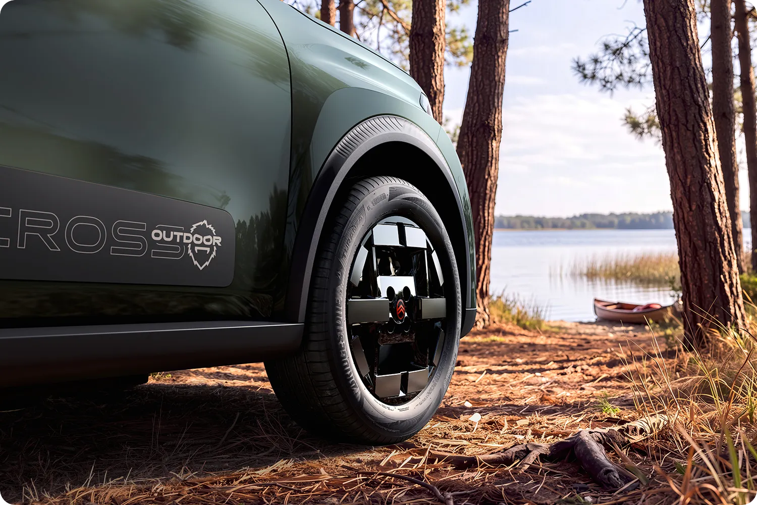 Primo piano della ruota di Citroën C3 Outdoor, dal design compatto, elettrico e accessibile, con uno stile innovativo per l’esplorazione all’aria aperta